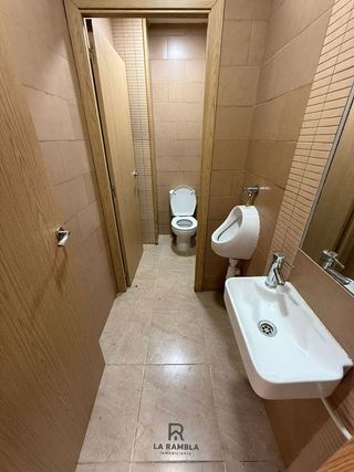 Local comercial en venta en Massanassa