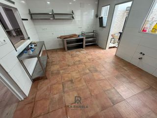 Local comercial en venta en Massanassa