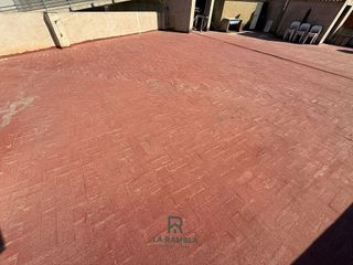 Local comercial en venta en Massanassa