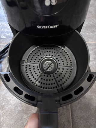 Freidora de aire SilverCrest negra