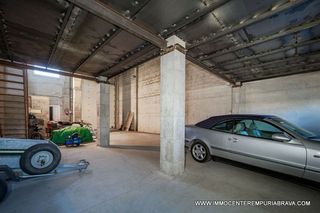 Garaje en venta en Empuriabrava en Castelló d´Empúries