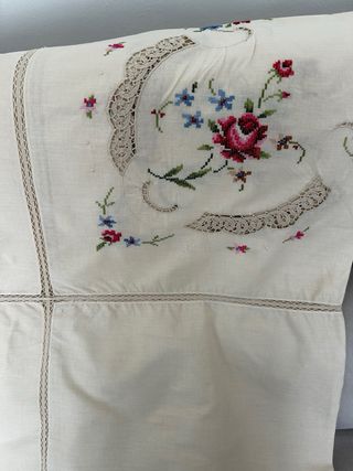 Tovaglia quadrata lino ricamata 170x170