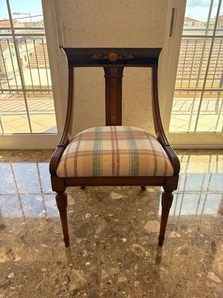 Mesa de comedor y 6 sillas