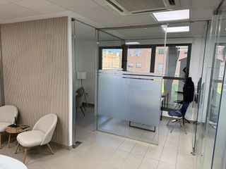 Oficina en venta en Colores - Entreparques en Sevilla