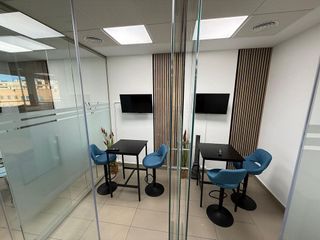 Oficina en venta en Colores - Entreparques en Sevilla