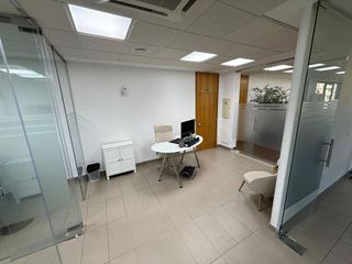 Oficina en venta en Colores - Entreparques en Sevilla