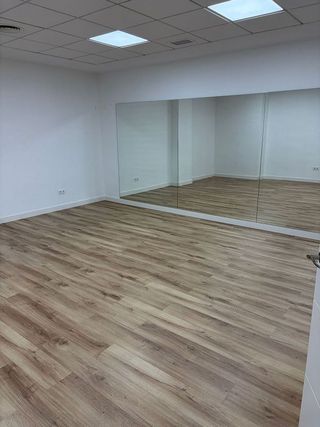 Local comercial en alquiler en Las Salinas en Roquetas de Mar