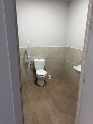 Local comercial en alquiler en Las Salinas en Roquetas de Mar