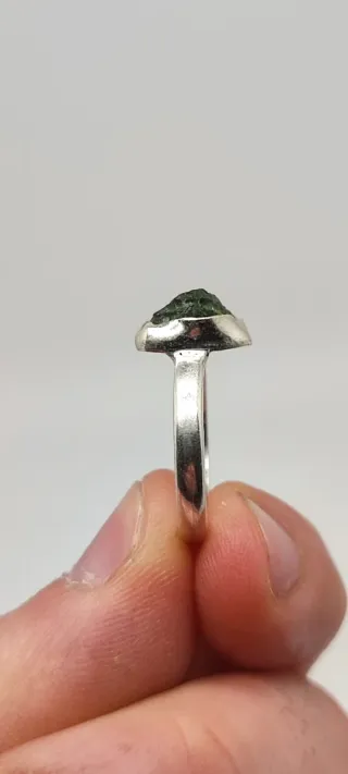 Anillo de Plata y Moldavita.