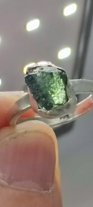 Anillo de Plata y Moldavita.
