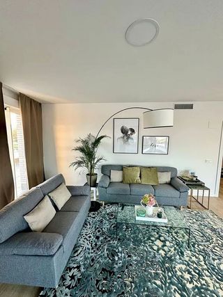 Ático en alquiler en Nueva Andalucía centro en Marbella