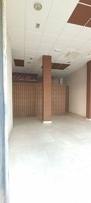Local comercial en venta en Nueva Andalucía en Almería