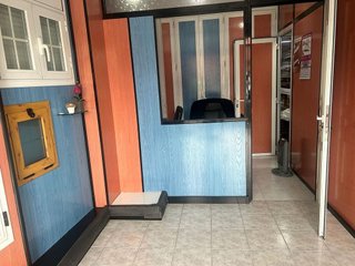 Local comercial en venta en El Castell-Poble Vell en Castelldefels