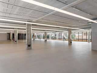 Oficina en alquiler en La Maternitat i Sant Ramon en Barcelona