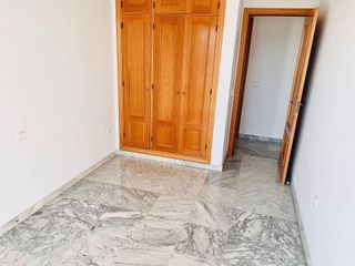 Piso en alquiler en Playa de la Fontanilla en Marbella