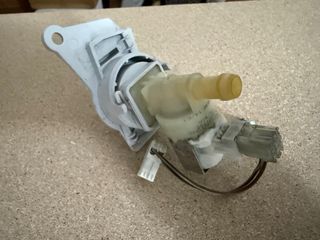 Válvula entrada agua Miele lavadora