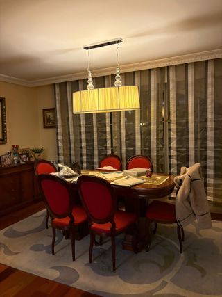 Mesa comedor extensible y 6 sillas de cerezo