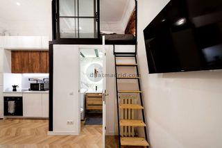 Piso en alquiler en Universidad - Malasaña en Madrid