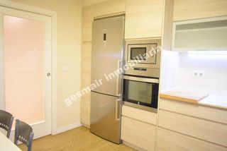 Piso en alquiler en Zona de Plaza de Barcelos en Pontevedra