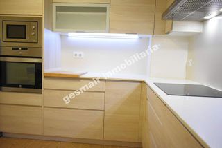 Piso en alquiler en Zona de Plaza de Barcelos en Pontevedra