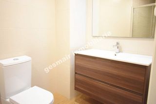 Piso en alquiler en Zona de Plaza de Barcelos en Pontevedra