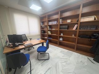 Oficina en alquiler en Zona Centro en Córdoba