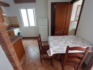 Ático en alquiler en Las Cancelas - Valdeolletas en Marbella