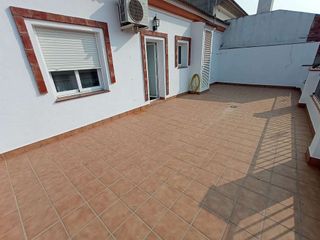 Ático en alquiler en Las Cancelas - Valdeolletas en Marbella