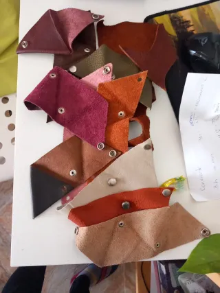 Retales de piel varios colores