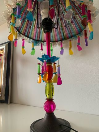 Lámpara de mesa original multicolor