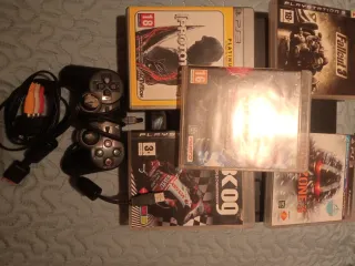 PS3 Slim Sony Nera con Mando e Cavi + giochi