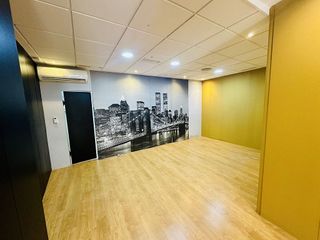 Local comercial en venta en Zona Pueblo en Guardamar del Segura