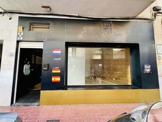 Local comercial en venta en Zona Pueblo en Guardamar del Segura