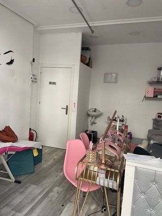 Local comercial en alquiler en Mercado en Alicante