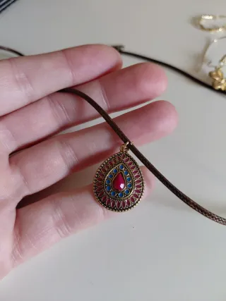 Lote Bisuteria Boho: Collar y 2 Pares Pendientes