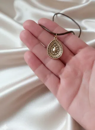 Lote Bisuteria Boho: Collar y 2 Pares Pendientes