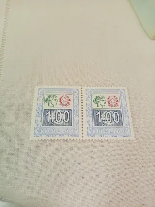 2 Francobolli Italia 1,00