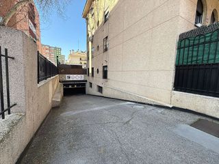 Garaje en venta en Reyes Católicos en Alcalá de Henares