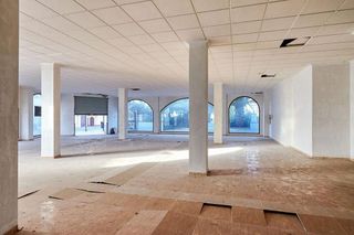 Local comercial en venta en Andújar