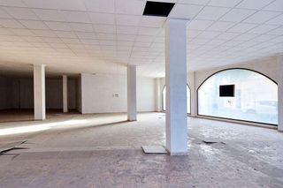 Local comercial en venta en Andújar