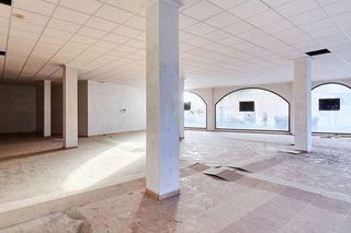 Local comercial en venta en Andújar