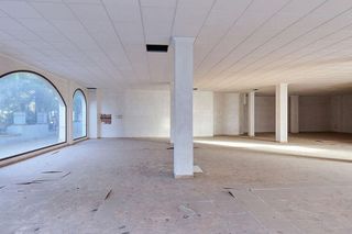 Local comercial en venta en Andújar