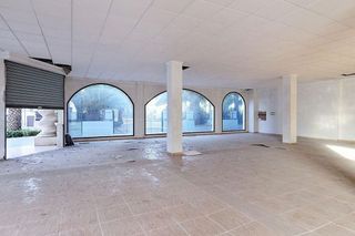 Local comercial en venta en Andújar