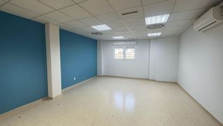 Local comercial en venta en La Constitución - Canaleta en Mislata