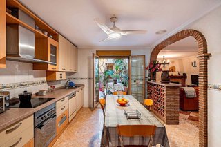 Edificio en venta en El Puerto en Roquetas de Mar