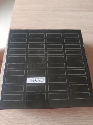 Toallero de metal plateado