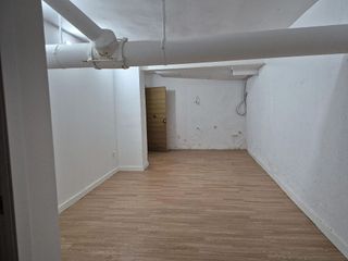 Local comercial en venta en El Baix Guinardó en Barcelona
