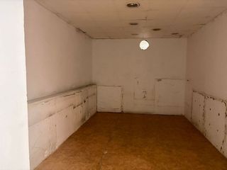 Local comercial en alquiler en La Plana en Esplugues de Llobregat