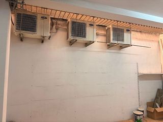 Local comercial en alquiler en La Plana en Esplugues de Llobregat