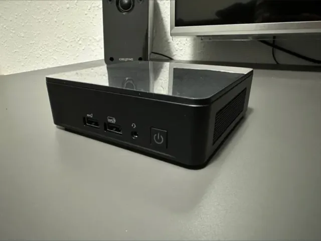Intel NUC 12 Pro Mini PC